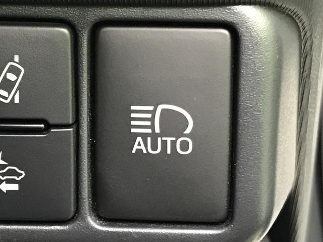 S 純正SDナビ 衝突被害軽減装置 車線逸脱警報 オートハイビーム スマートキー プッシュスタート バックカメラ 横滑り防止装置 ステリモ オートエアコン ヘッドライトレベライザー ETC シートリフター(6枚目)
