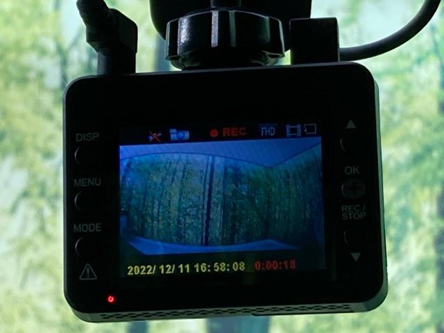 リミテッドII SDナビ 禁煙車 フルセグ Bluetooth ドラレコ HIDヘッド シートヒーター スマートキー オートライト 電動格納ミラー 盗難防止装置 オートエアコン プライバシーガラス パワーステアリング(4枚目)