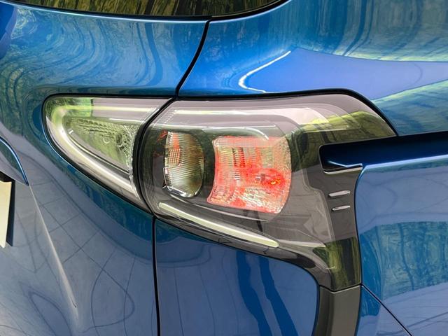 X SDナビ 禁煙車 片側電動ドア 衝突被害軽減装置 バックカメラ アイドリングストップ 車線逸脱警報 横滑り防止装置 オートマチックハイビーム スマートキー プッシュスタート ETC シートリフター(24枚目)