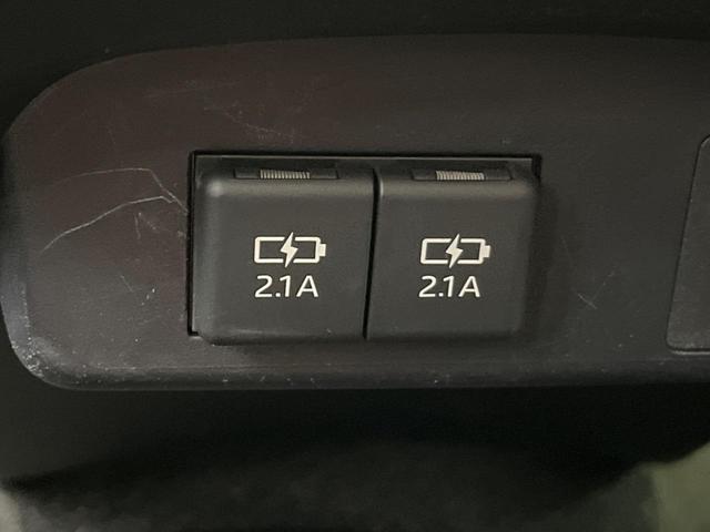 X SDナビ 禁煙車 片側電動ドア 衝突被害軽減装置 バックカメラ アイドリングストップ 車線逸脱警報 横滑り防止装置 オートマチックハイビーム スマートキー プッシュスタート ETC シートリフター(54枚目)