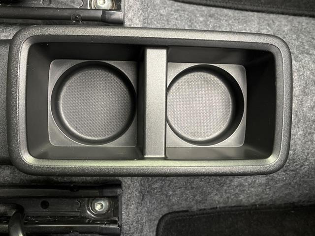 L 禁煙車 SDナビ シートヒーター Bluetooth再生 フルセグ キーレス アイドリングストップ 横滑り防止装置 ドアバイザー プライバシーガラス 盗難防止装置(30枚目)
