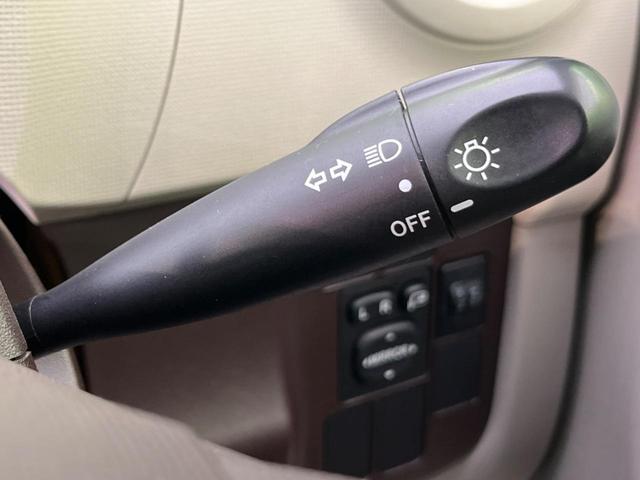 X ユルリ 純正SDナビ 地デジ ETC スマートキー 禁煙車 バックカメラ 電動格納ミラー ドアバイザー プライバシーガラス ベンチシート 盗難防止システム ヘッドライトレベライザー(41枚目)