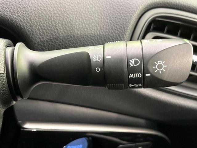 プリウス ＳセーフティプラスＩＩ　禁煙車　ＳＤナビ　セーフティセンス　Ｂｌｕｅｔｏｏｔｈ接続　バックカメラ　１５００Ｗコンセント　レーダークルーズ　ＬＥＤヘッド＆フォグ　ブラインドスポットモニター　ハイビームアシスト　盗難防止装置（29枚目）