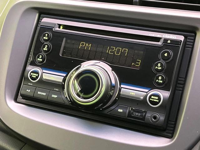 フィット Ｇ・１０ｔｈアニバーサリー　禁煙車　ＣＤオーディオ　ＥＴＣ　スマートキー　コンフォートビューパッケージ　電動格納ミラー　プライバシーガラス　エアコン　盗難防止装置　横滑り防止装置（3枚目）