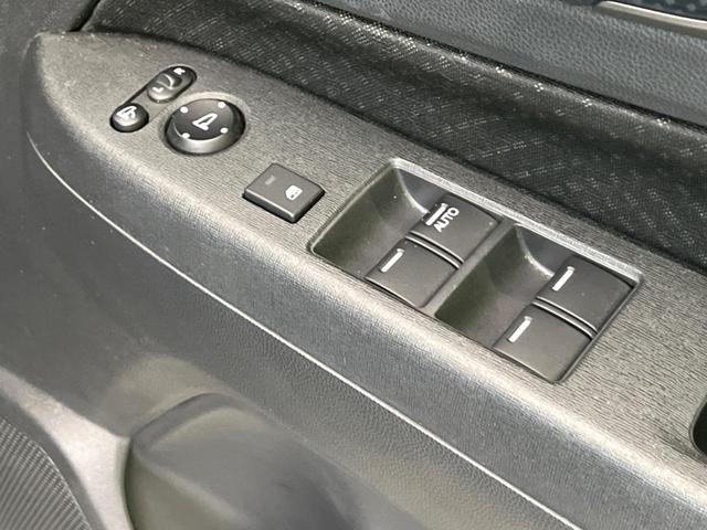 Ｎ－ＷＧＮカスタム Ｇ・ターボパッケージ　禁煙車　ターボ　ＳＤナビ　バックカメラ　Ｂｌｕｅｔｏｏｔｈ再生　ＨＩＤヘッドライト　フルセグＴＶ　クルーズコントロール　ＥＴＣ　ドライブレコーダー　スマートキー　プライバシーガラス　電動格納ミラー（40枚目）