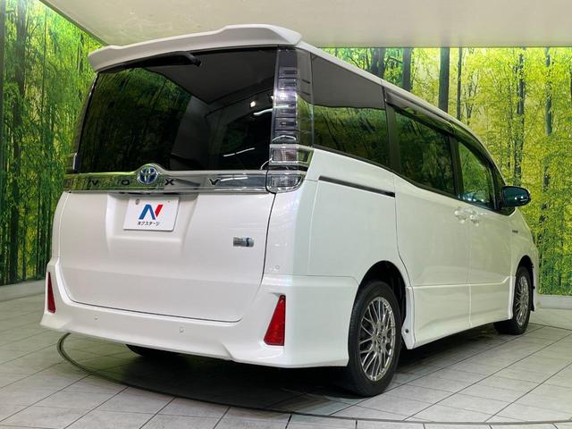 ヴォクシー ハイブリッドＺＳ　電動スライドドア　ＳＤナビ　バックカメラ　衝突軽減装置　禁煙車　コーナーセンサー　スマートキー　ＬＥＤヘッド　ＥＴＣ　クルコン　オートハイビーム　オートライト　デュアルエアコン　ＬＥＤフォグ（17枚目）