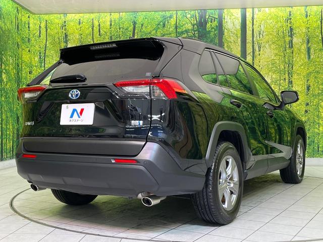 ＲＡＶ４ ハイブリッドＸ　４ＷＤ　バックカメラ　衝突軽減装置　レーダークルーズ　禁煙車　コーナーセンサー　スマートキー　ＬＥＤヘッド　純正ディスプレイオーディオ　オートハイビーム　車線逸脱警報　デュアルオートエアコン（17枚目）