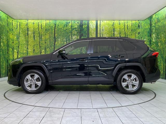 ＲＡＶ４ ハイブリッドＸ　４ＷＤ　バックカメラ　衝突軽減装置　レーダークルーズ　禁煙車　コーナーセンサー　スマートキー　ＬＥＤヘッド　純正ディスプレイオーディオ　オートハイビーム　車線逸脱警報　デュアルオートエアコン（25枚目）