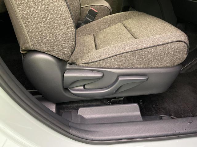 シエンタ ハイブリッドＺ　純正８型ディスプレイオーディオ　全周囲カメラ　両側電動ドア　衝突軽減　レーダークルーズ　コーナーセンサー　１００Ｖ電源　スマートキー　ＬＥＤヘッド　ＥＴＣ　オートハイビーム　車線逸脱警報　オートライト（43枚目）