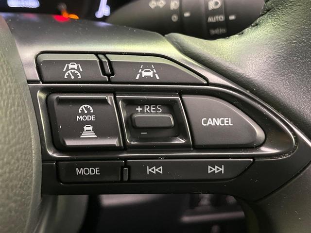 シエンタ ハイブリッドＺ　純正８型ディスプレイオーディオ　全周囲カメラ　両側電動ドア　衝突軽減　レーダークルーズ　コーナーセンサー　１００Ｖ電源　スマートキー　ＬＥＤヘッド　ＥＴＣ　オートハイビーム　車線逸脱警報　オートライト（51枚目）