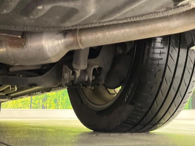 ノア ハイブリッドＳ－Ｚ　純正１０．５型ナビ　後席モニター　バックカメラ　寒冷地仕様　衝突軽減装置　レーダークルーズ　デジタルインナーミラー　コーナーセンサー　スマートキー　ＬＥＤヘッド　ＥＴＣ　ヘッドアップディスプレイ（22枚目）