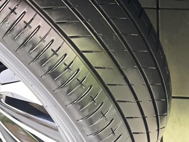 ノア ハイブリッドＳ－Ｚ　純正１０．５型ナビ　後席モニター　バックカメラ　寒冷地仕様　衝突軽減装置　レーダークルーズ　デジタルインナーミラー　コーナーセンサー　スマートキー　ＬＥＤヘッド　ＥＴＣ　ヘッドアップディスプレイ（31枚目）