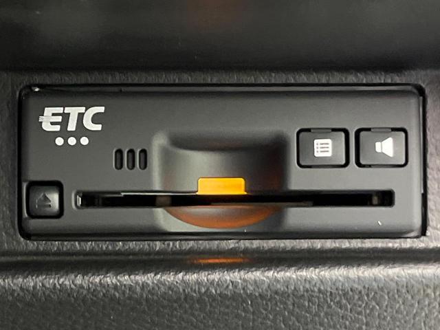 アルト L 衝突軽減装置 ETC シートヒーター コーナーセンサー オートライト 車線逸脱警報 アイドリングストップ CDオーディオ 横滑り防止装置 盗難防止装置 キーレス パワーウィンドウ パワーステアリング(4枚目)