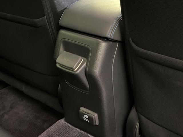 レヴォーグ 1.6GT-Sアイサイト ターボ サンルーフ ナビ バックカメラ 衝突軽減装置 レーダークルーズ BSM スマートキー LEDヘッド ETC 車線逸脱警報 オートライト デュアルエアコン 純正18インチAW 革巻きステアリング(37枚目)