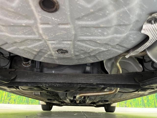 ノート e-パワー X ブラックアロー 純正ナビ バックカメラ 衝突軽減装置 レーダークルーズ コーナーセンサー スマートキー ETC 車線逸脱警報 誤発進抑制機能 オートライト オートエアコン 純正15インチAW Bluetooth再生(19枚目)