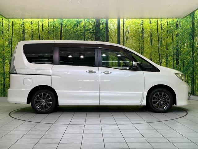 セレナ ライダー 両側電動ドア 純正ナビ バックカメラ スマートキー LEDヘッド ETC クルコン オートライト オートエアコン Bluetooth再生 CD/DVD再生 フルセグ 革巻きステアリング ドアバイザー(23枚目)