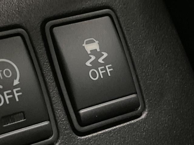 セレナ ライダー 両側電動ドア 純正ナビ バックカメラ スマートキー LEDヘッド ETC クルコン オートライト オートエアコン Bluetooth再生 CD/DVD再生 フルセグ 革巻きステアリング ドアバイザー(54枚目)