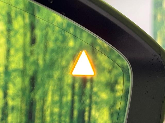 MAZDA3セダン XDプロアクティブ ツーリングセレクション 純正ナビ 全周囲カメラ BOSEサウンド 衝突軽減 レーダークルーズ パワーシート シートヒーター コーナーセンサー スマートキー LEDヘッド ETC オートハイビーム 純正18インチAW(7枚目)