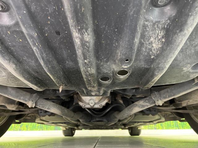 スカイライン ２５０ＧＴ　タイプＶ　純正ＳＤナビ　バックカメラ　電動リアゲート　スマートキー　ＨＩＤヘッド　ＥＴＣ　オートライト　デュアルエアコン　純正１７インチＡＷ　ＣＤ／ＤＶＤ再生　フルセグ　横滑り防止装置　ドアバイザー（19枚目）