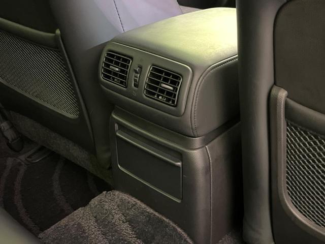 スカイライン ２５０ＧＴ　タイプＶ　純正ＳＤナビ　バックカメラ　電動リアゲート　スマートキー　ＨＩＤヘッド　ＥＴＣ　オートライト　デュアルエアコン　純正１７インチＡＷ　ＣＤ／ＤＶＤ再生　フルセグ　横滑り防止装置　ドアバイザー（32枚目）