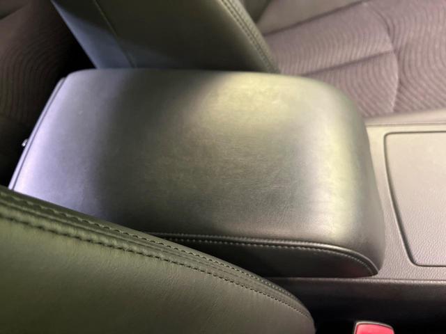 スカイライン ２５０ＧＴ　タイプＶ　純正ＳＤナビ　バックカメラ　電動リアゲート　スマートキー　ＨＩＤヘッド　ＥＴＣ　オートライト　デュアルエアコン　純正１７インチＡＷ　ＣＤ／ＤＶＤ再生　フルセグ　横滑り防止装置　ドアバイザー（51枚目）