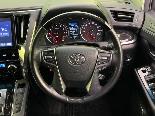 ヴェルファイア ２．５Ｚ　Ｇエディション　モデリスタエアロ　純正１０型ナビ　後席モニター　バックカメラ　両側電動ドア　衝突軽減装置　レーダークルーズ　ＢＳＭ　シートベンチレーション　純正１８インチＡＷ　コーナーセンサー　３眼ＬＥＤヘッド（12枚目）