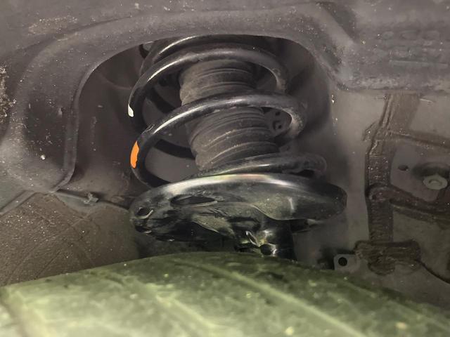 ヴェルファイア ２．５Ｚ　Ｇエディション　モデリスタエアロ　純正１０型ナビ　後席モニター　バックカメラ　両側電動ドア　衝突軽減装置　レーダークルーズ　ＢＳＭ　シートベンチレーション　純正１８インチＡＷ　コーナーセンサー　３眼ＬＥＤヘッド（21枚目）