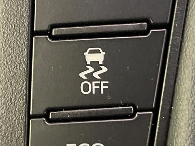 ヴェルファイア ２．５Ｚ　Ｇエディション　モデリスタエアロ　純正１０型ナビ　後席モニター　バックカメラ　両側電動ドア　衝突軽減装置　レーダークルーズ　ＢＳＭ　シートベンチレーション　純正１８インチＡＷ　コーナーセンサー　３眼ＬＥＤヘッド（31枚目）