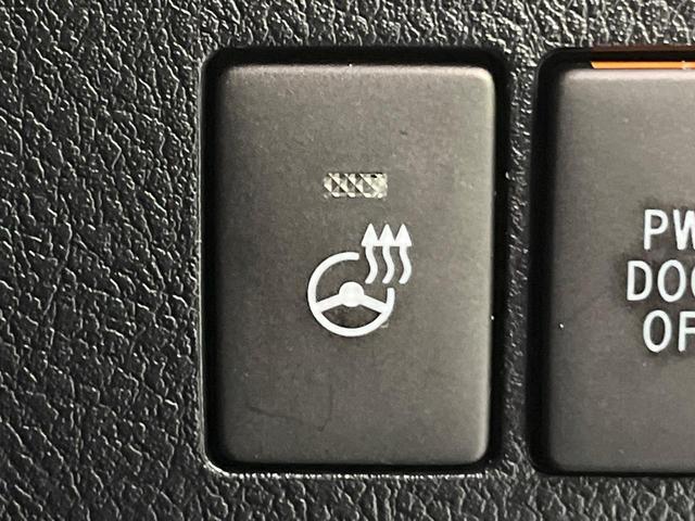 ヴェルファイア ２．５Ｚ　Ｇエディション　モデリスタエアロ　純正１０型ナビ　後席モニター　バックカメラ　両側電動ドア　衝突軽減装置　レーダークルーズ　ＢＳＭ　シートベンチレーション　純正１８インチＡＷ　コーナーセンサー　３眼ＬＥＤヘッド（32枚目）