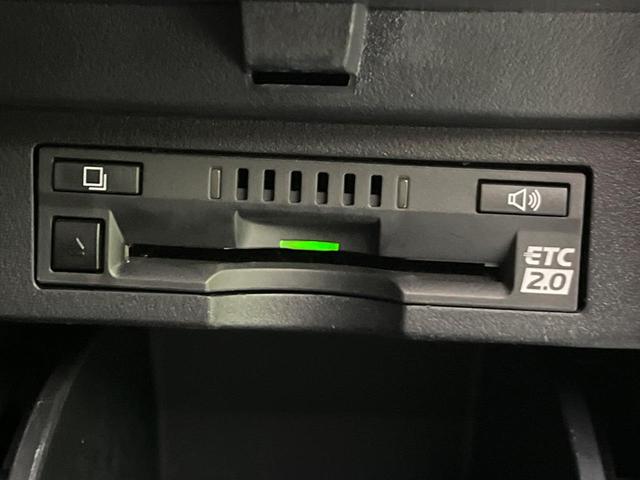 ヴェルファイア ２．５Ｚ　Ｇエディション　モデリスタエアロ　純正１０型ナビ　後席モニター　バックカメラ　両側電動ドア　衝突軽減装置　レーダークルーズ　ＢＳＭ　シートベンチレーション　純正１８インチＡＷ　コーナーセンサー　３眼ＬＥＤヘッド（35枚目）