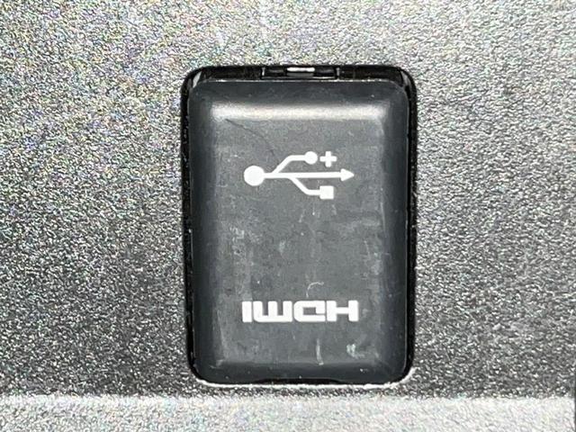 ヴェルファイア ２．５Ｚ　Ｇエディション　モデリスタエアロ　純正１０型ナビ　後席モニター　バックカメラ　両側電動ドア　衝突軽減装置　レーダークルーズ　ＢＳＭ　シートベンチレーション　純正１８インチＡＷ　コーナーセンサー　３眼ＬＥＤヘッド（38枚目）