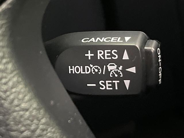 ヴェルファイア ２．５Ｚ　Ｇエディション　モデリスタエアロ　純正１０型ナビ　後席モニター　バックカメラ　両側電動ドア　衝突軽減装置　レーダークルーズ　ＢＳＭ　シートベンチレーション　純正１８インチＡＷ　コーナーセンサー　３眼ＬＥＤヘッド（42枚目）