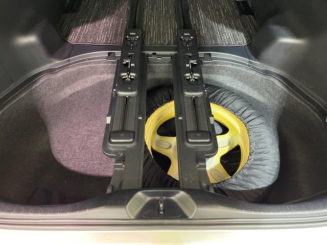 ヴェルファイア ２．５Ｚ　Ｇエディション　モデリスタエアロ　純正１０型ナビ　後席モニター　バックカメラ　両側電動ドア　衝突軽減装置　レーダークルーズ　ＢＳＭ　シートベンチレーション　純正１８インチＡＷ　コーナーセンサー　３眼ＬＥＤヘッド（61枚目）