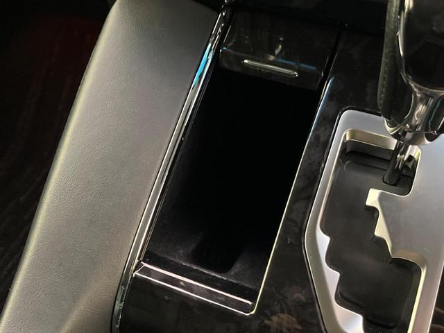 ヴェルファイア ２．５Ｚ　Ｇエディション　モデリスタエアロ　純正１０型ナビ　後席モニター　バックカメラ　両側電動ドア　衝突軽減装置　レーダークルーズ　ＢＳＭ　シートベンチレーション　純正１８インチＡＷ　コーナーセンサー　３眼ＬＥＤヘッド（65枚目）