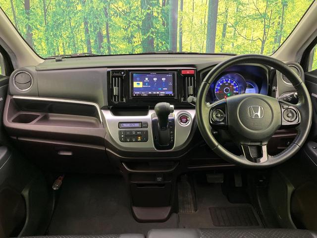 Ｎ－ＷＧＮカスタム Ｇ・ターボパッケージ　ナビ　バックカメラ　衝突軽減装置　ハーフレザーシート　スマートキー　ＨＩＤヘッド　ＥＴＣ　クルコン　オートライト　オートエアコン　純正１５インチＡＷ　Ｂｌｕｅｔｏｏｔｈ再生　ＣＤ／ＤＶＤ再生　フルセグ（2枚目）