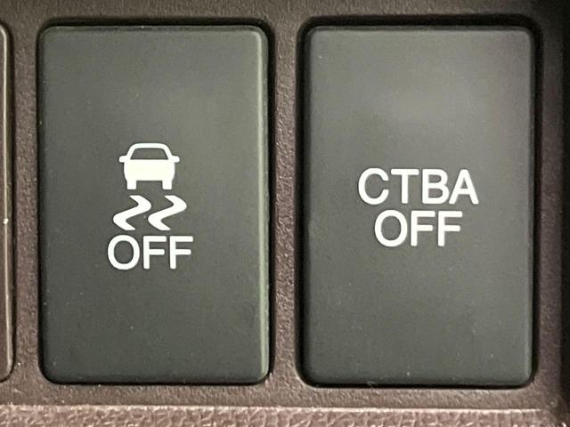 Ｎ－ＷＧＮカスタム Ｇ・ターボパッケージ　ナビ　バックカメラ　衝突軽減装置　ハーフレザーシート　スマートキー　ＨＩＤヘッド　ＥＴＣ　クルコン　オートライト　オートエアコン　純正１５インチＡＷ　Ｂｌｕｅｔｏｏｔｈ再生　ＣＤ／ＤＶＤ再生　フルセグ（5枚目）