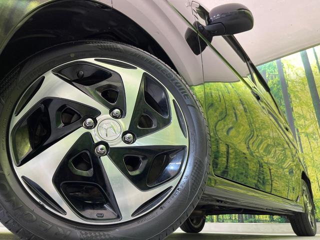 Ｎ－ＷＧＮカスタム Ｇ・ターボパッケージ　ナビ　バックカメラ　衝突軽減装置　ハーフレザーシート　スマートキー　ＨＩＤヘッド　ＥＴＣ　クルコン　オートライト　オートエアコン　純正１５インチＡＷ　Ｂｌｕｅｔｏｏｔｈ再生　ＣＤ／ＤＶＤ再生　フルセグ（13枚目）