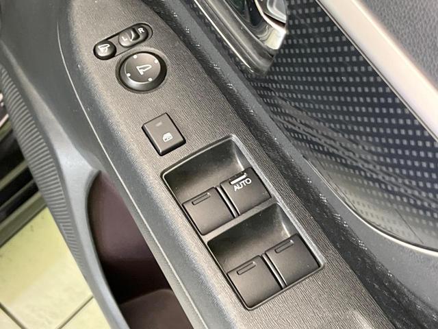 Ｎ－ＷＧＮカスタム Ｇ・ターボパッケージ　ナビ　バックカメラ　衝突軽減装置　ハーフレザーシート　スマートキー　ＨＩＤヘッド　ＥＴＣ　クルコン　オートライト　オートエアコン　純正１５インチＡＷ　Ｂｌｕｅｔｏｏｔｈ再生　ＣＤ／ＤＶＤ再生　フルセグ（41枚目）