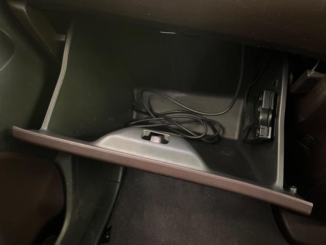 Ｎ－ＷＧＮカスタム Ｇ・ターボパッケージ　ナビ　バックカメラ　衝突軽減装置　ハーフレザーシート　スマートキー　ＨＩＤヘッド　ＥＴＣ　クルコン　オートライト　オートエアコン　純正１５インチＡＷ　Ｂｌｕｅｔｏｏｔｈ再生　ＣＤ／ＤＶＤ再生　フルセグ（50枚目）