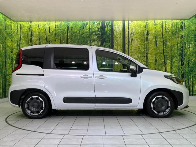 シエンタ ハイブリッドZ 両側電動ドア 純正10.5型ナビ 全周囲カメラ 衝突軽減装置 レーダークルーズ コーナーセンサー スマートキー LEDヘッド ETC オートハイビーム オートエアコン Bluetooth フルセグ(23枚目)