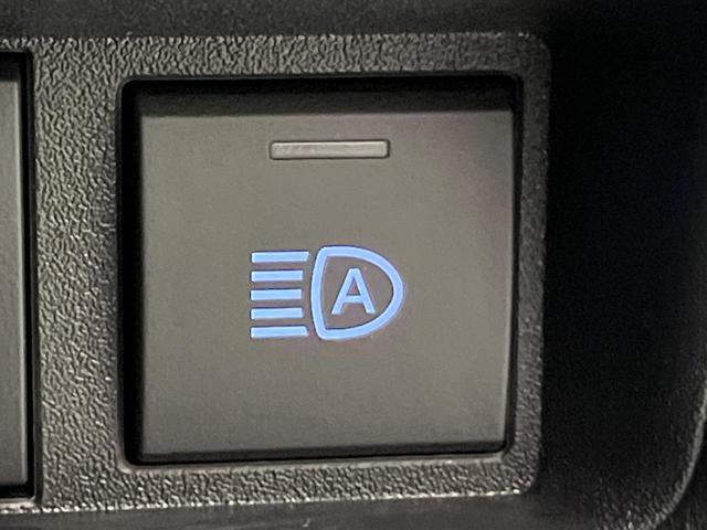 シエンタ ハイブリッドZ 両側電動ドア 純正10.5型ナビ 全周囲カメラ 衝突軽減装置 レーダークルーズ コーナーセンサー スマートキー LEDヘッド ETC オートハイビーム オートエアコン Bluetooth フルセグ(54枚目)