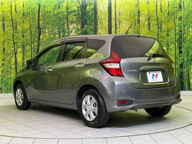 ノート Ｘ　衝突軽減　コーナーセンサー　オートハイビーム　車線逸脱警報　誤発進抑制　スマートキー　ＥＴＣ　純正オーディオ　シートリフター　横滑り防止　ドアバイザー　アイドリングストップ　プライバシーガラス（28枚目）