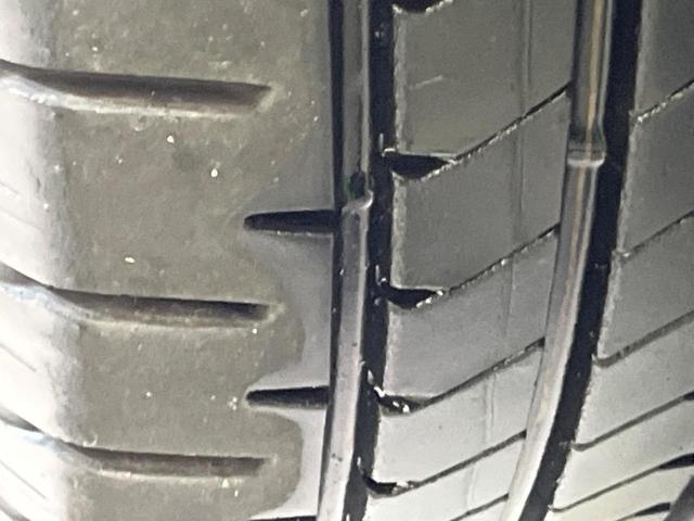 ノート Ｘ　衝突軽減　コーナーセンサー　オートハイビーム　車線逸脱警報　誤発進抑制　スマートキー　ＥＴＣ　純正オーディオ　シートリフター　横滑り防止　ドアバイザー　アイドリングストップ　プライバシーガラス（30枚目）