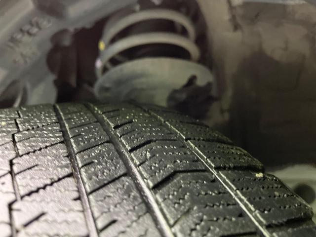 お車を安心してお乗りいただく為には、足回りの定期点検が欠かせません。サービスサポート（有償保証）では無料点検もご提供しており、安心のカーライフをお過ごしいただけるサポート体制が整っています。