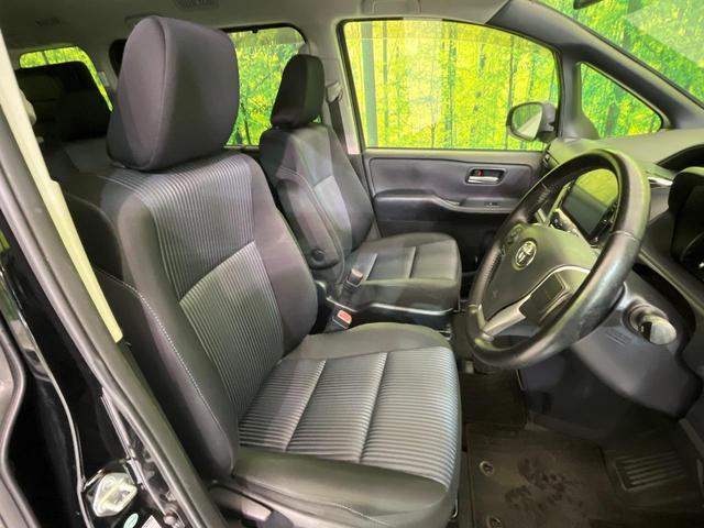 ヴォクシー ZS 両側電動ドア BIGX10型ナビ 後席モニター バックカメラ 衝突軽減装置 スマートキー LEDヘッド ETC オートライト 車線逸脱警報 デュアルエアコン 純正16インチAW Bluetooth再生(8枚目)