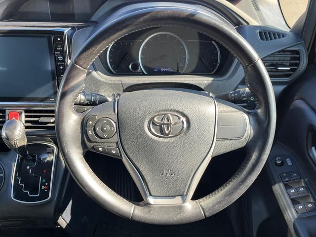 ヴォクシー ZS 両側電動ドア BIGX10型ナビ 後席モニター バックカメラ 衝突軽減装置 スマートキー LEDヘッド ETC オートライト 車線逸脱警報 デュアルエアコン 純正16インチAW Bluetooth再生(12枚目)