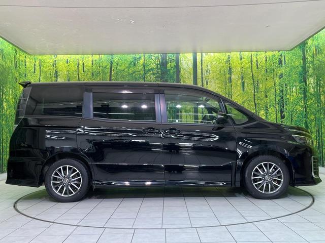 ヴォクシー ZS 両側電動ドア BIGX10型ナビ 後席モニター バックカメラ 衝突軽減装置 スマートキー LEDヘッド ETC オートライト 車線逸脱警報 デュアルエアコン 純正16インチAW Bluetooth再生(22枚目)