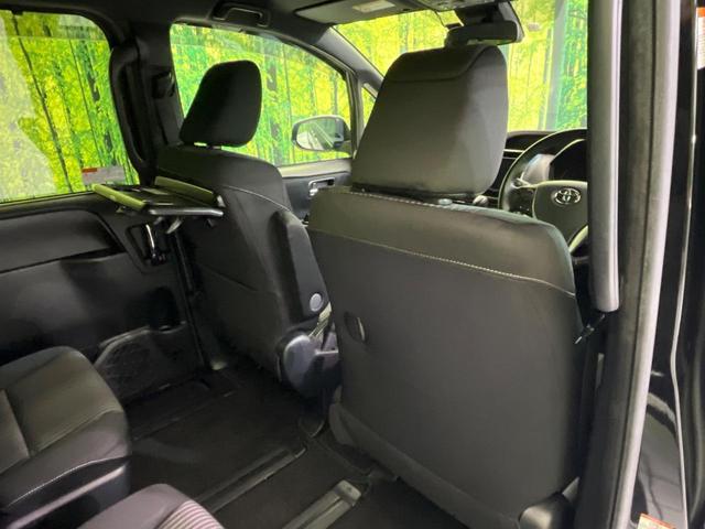 ヴォクシー ZS 煌II 後席モニター 純正9型ナビ 両側電動ドア 衝突軽減 バックカメラ クルコン コーナーセンサー LEDヘッド ETC リアオートエアコン オートハイビーム 車線逸脱警報 オートライト 純正16インチAW(45枚目)