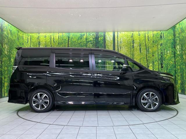 ヴォクシー ZS 煌II 後席モニター 純正9型ナビ 両側電動ドア 衝突軽減 バックカメラ クルコン コーナーセンサー LEDヘッド ETC リアオートエアコン オートハイビーム 車線逸脱警報 オートライト 純正16インチAW(56枚目)