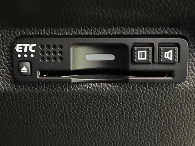 フリードハイブリッド ハイブリッド・Gホンダセンシング 両側電動ドア 純正9型ナビ バックカメラ アダプティブクルーズ スマートキー ハーフレザーシート ETC 車線逸脱警報 オートライト オートエアコン 純正15インチAW 革巻きステアリング(7枚目)